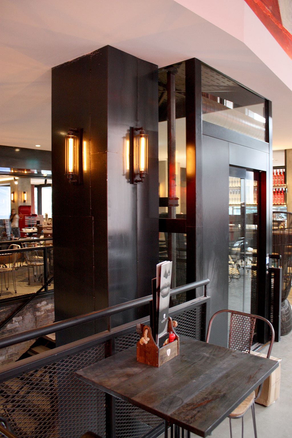 Examples of lifts in bars and restaurants